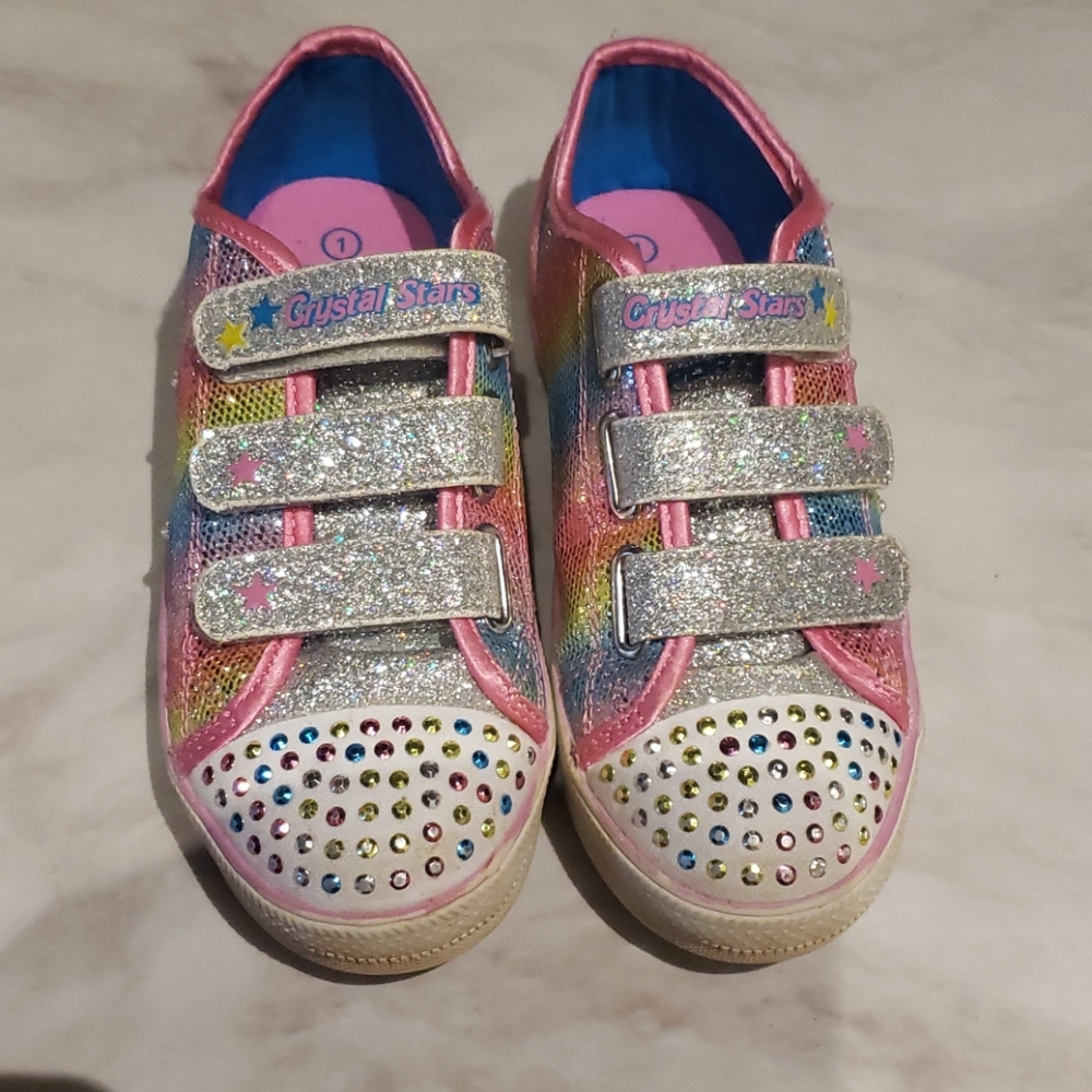 Girls skechers size 1